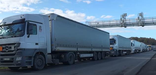 Problém pro Ukrajinu: V Polsku jim blokují kamiony. Jde o živobytí 