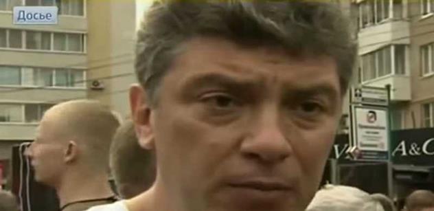 V Moskvě zastřelili Borise Němcova, Putinova kritika a Jelcinova vicepremiéra. Kreml hovoří o možné provokaci