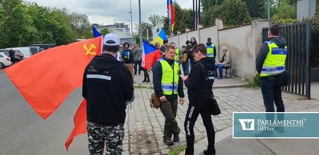 Pieta na Olšanech měla drsnou předehru: Vys*r se na ně… Nebýt SSSR, tak byste nežil! Fašisti