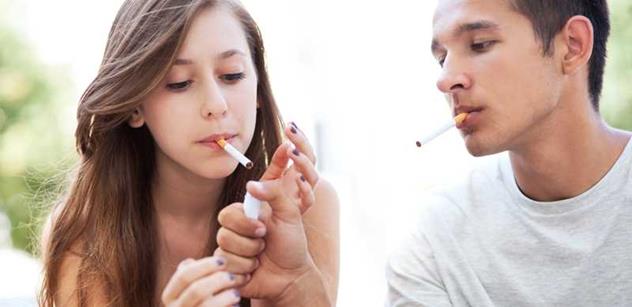 Odkaz na stránky pro podporu odvykání kouření najdou Češi přímo na krabičkách cigaret