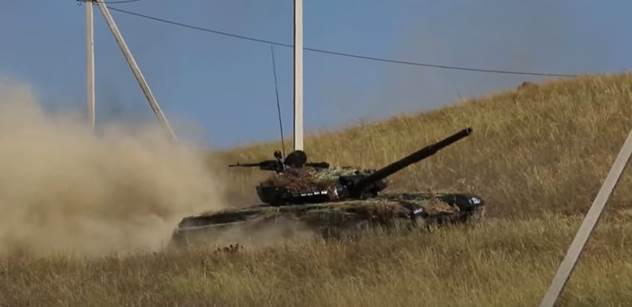 „Hurá, Ukrajině vezem tanky!“ A už to bublá z Ruska. Na nás