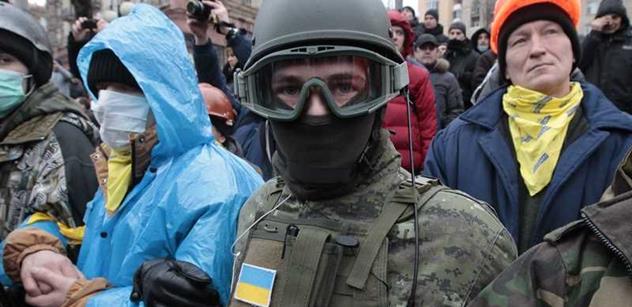 Sporná referenda: Ukrajinští vojáci pálili do davu v Krasnoarmejsku