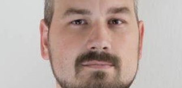 Přepište stanovy kvůli Hřibovu kamarádu Ferjenčíkovi. Peklo mezi Piráty nabírá obrátky, přiložil i zakladatel