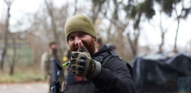 „Rusové po mně stříleli granáty. Ale tyhle lidi nesnáším víc.“ Instruktor Šafařík otevřeně ve VIDEU
