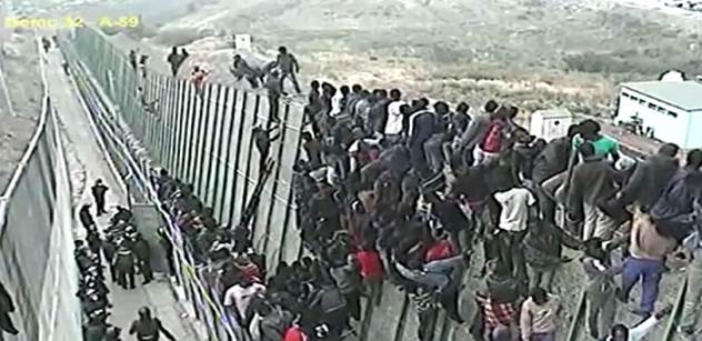 A už dost: Maďarsko staví plot na hranicích. Kvůli uprchlíkům