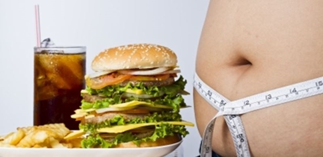 Obezita ohrožuje naše zdraví. Jak ji konečně porazit?